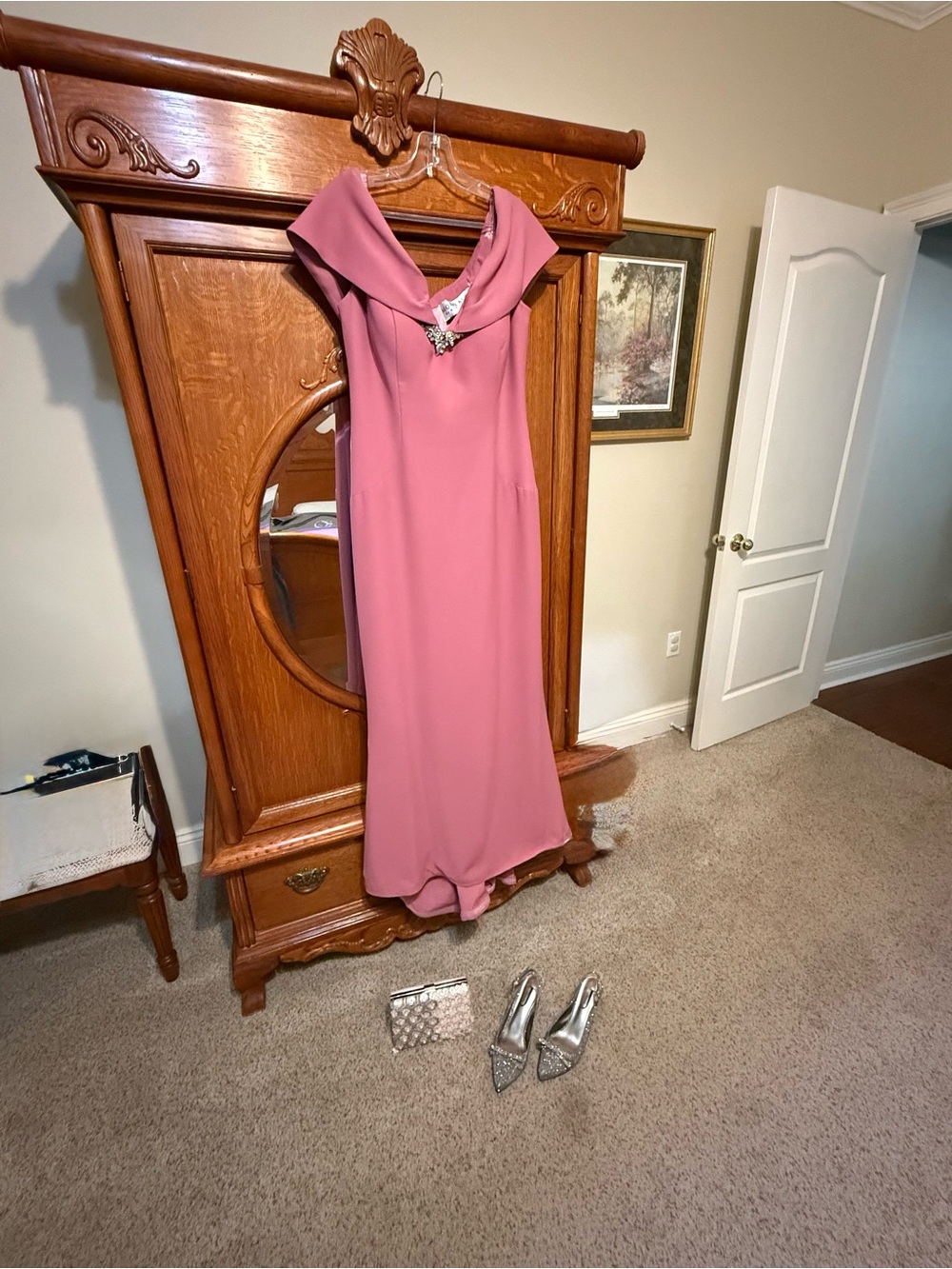 Elegant Mauve Off-Shoulder Evening Gown